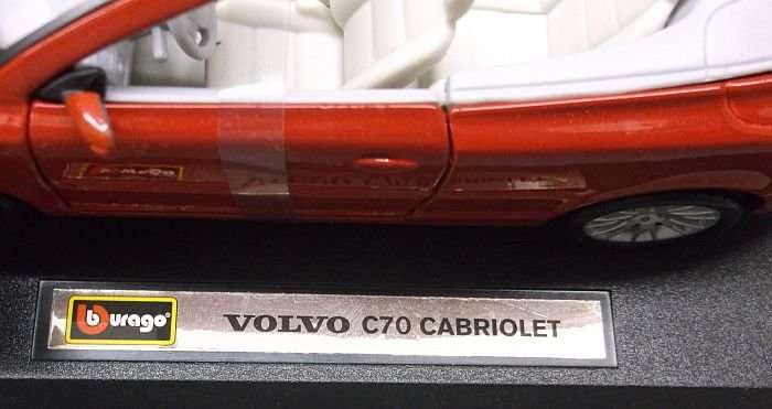 STUNNING DIE CAST METAL MODEL OF THE VOLVO C70 CABRIOLET ....IMMACULATE CONDITION...WOW !!!