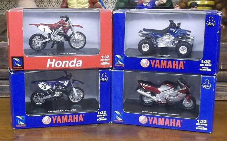 BRILLIANT !!! 4 MINIATURE 1:32 SCALE DIE CAST METAL MOTORBIKES !!! EXTREME DETAILS !!!