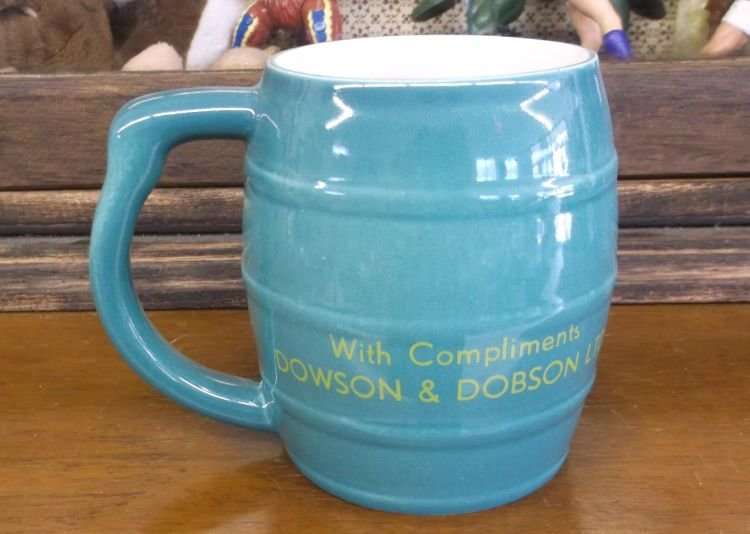 WOW !!! AFRICANA AT ITS BEST ...A VINTAGE ADVERTISING MUG DEPICTING GENERAL J.C SMUTS PRIME MINISTER