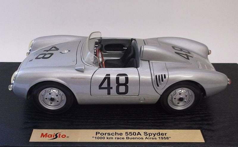 AMAZING !!! A DIE CAST METAL 1:18 SCALE MODEL PORSCHE 550A SPYDER " 1000 KM RACE BUENOS AIRES 1958 "