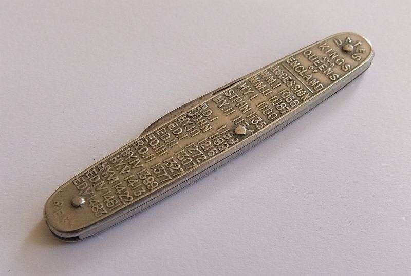 A RARE VALUABLE ANTIQUE POCKET KNIFE DEPICTING DATES OF KINGS AND QUEENS FROM 1066 - 1910 !! WOW !!