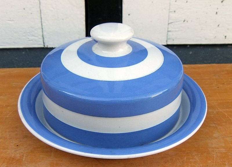 A RARE 1930`S T.G GREEN & CO CORNISH WARE BUTTER DISH IN REMARKABLY GOOD CONDITION FOR AGE !! WOW !!