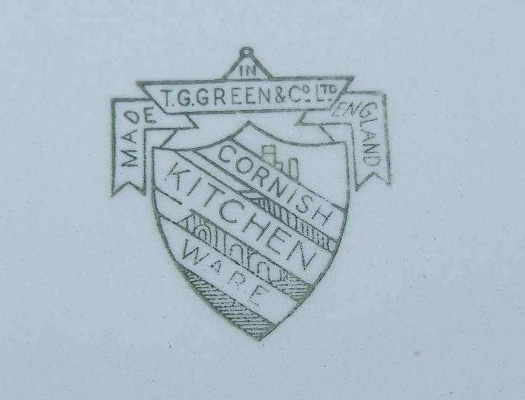 A RARE 1930`S T.G GREEN & CO CORNISH WARE BUTTER DISH IN REMARKABLY GOOD CONDITION FOR AGE !! WOW !!