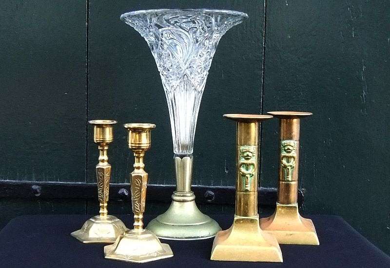 TWO CHARACTERFUL PAIRS OF SOLID BRASS CANDLE STICKS PLUS AN OLD TALL FLUTED GLASS IN METAL VASE !!