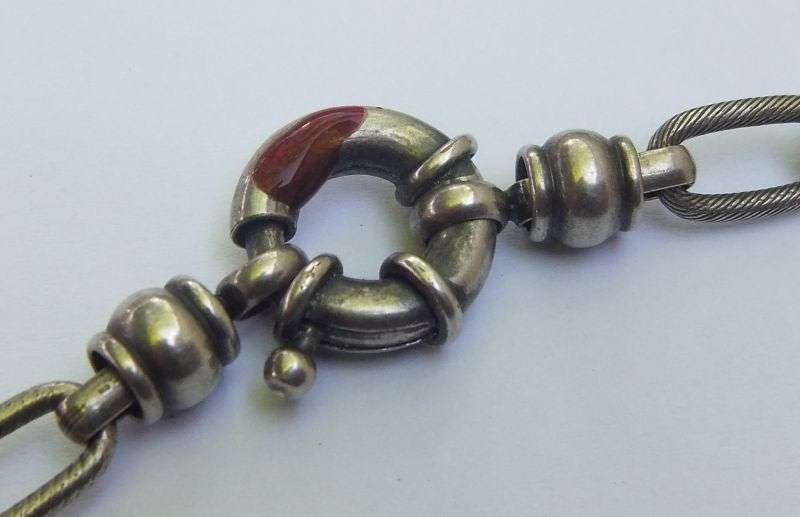 A HIGH END SOLID STERLING SILVER NECKLACE FEATURING UNUSUAL LINKS AND SIGNORETTI CLASP !! WOW !!