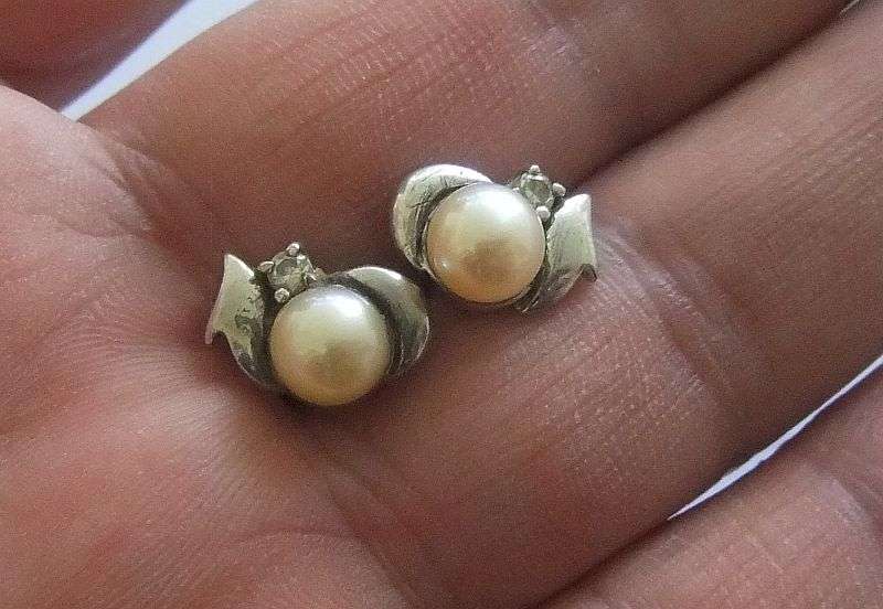 WOW !! THREE STUNNING PAIRS OF STERLING SILVER DESIGNER STAMPED EARRINGS !! RARE FIND !!