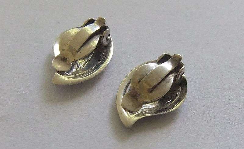 WOW !! THREE STUNNING PAIRS OF STERLING SILVER DESIGNER STAMPED EARRINGS !! RARE FIND !!