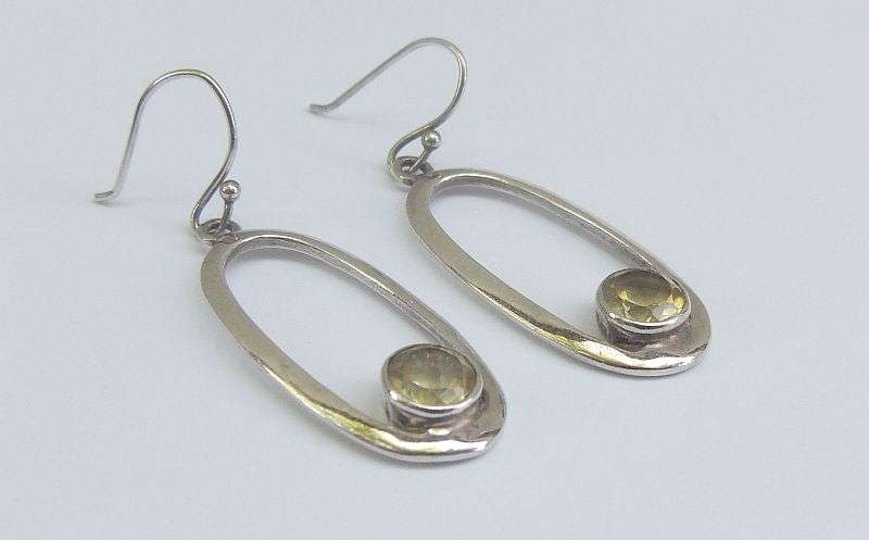 A GREAT QUALITY PAIR OF OVAL STERLING SILVER EARRINGS EACH SET WITH A FACETED STONE ...LOVELY !!