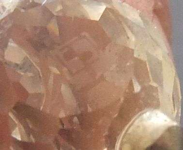 A CUTE RETIRED SWAROVSKI CRYSTAL KITTEN WITH METAL TAIL IN EXCELLENT CONDITION