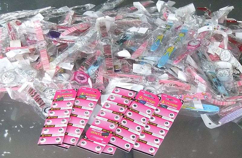 OVER 150 SHOP SOILED WATCHES PLUS 80 NEW BATTERIES...SPARE PARTS / STRAPS ETC ..STEAM PUNK POTENTIAL