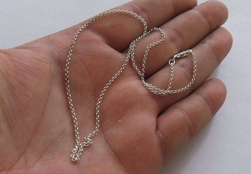 5 AVAILABLE !! ROUND LINK SOLID STERLING SILVER NECKLACES WITH STRONG CLASP !! BID PER NECKLACE !!