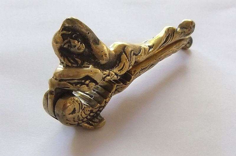WOW !! WOW !! A GORGEOUS RARE OLD SOLID BRASS NUTCRACKER WITH DETAILED MERMAID MOTIF !! MUST HAVE !!