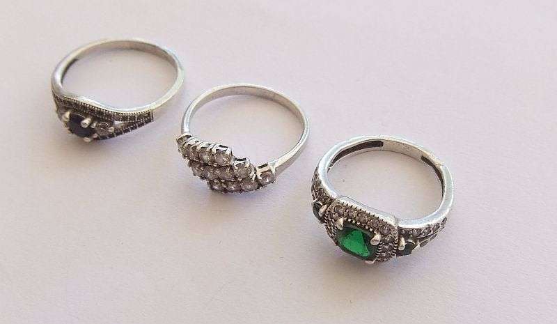 MEGA DEAL !! 3 BEAUTIFUL STERLING SILVER RINGS SET WITH VARIOUS FACETED STONES !! BIDDING FOR ALL 3
