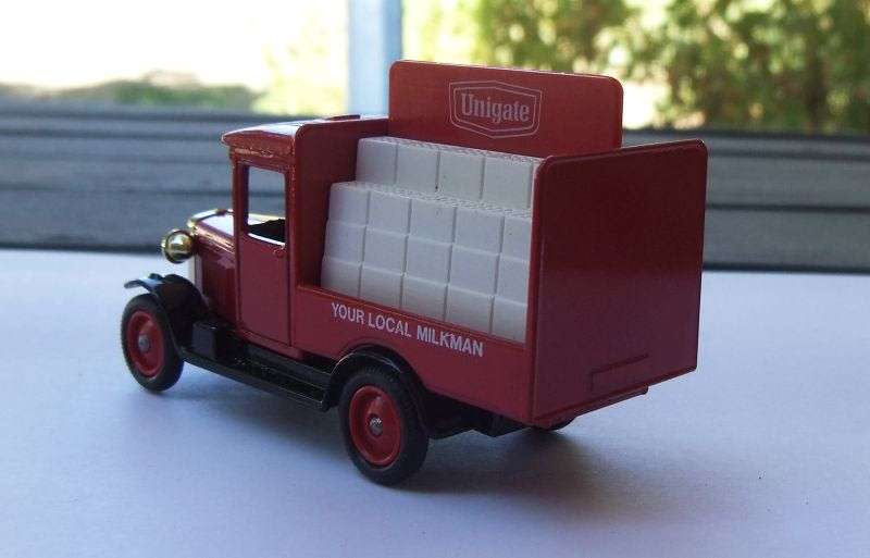 A VINTAGE DIE CAST METAL MODEL OF A MILK DELIVERY VAN BY LLEDO ENGLAND ...GREAT CONDITION !!