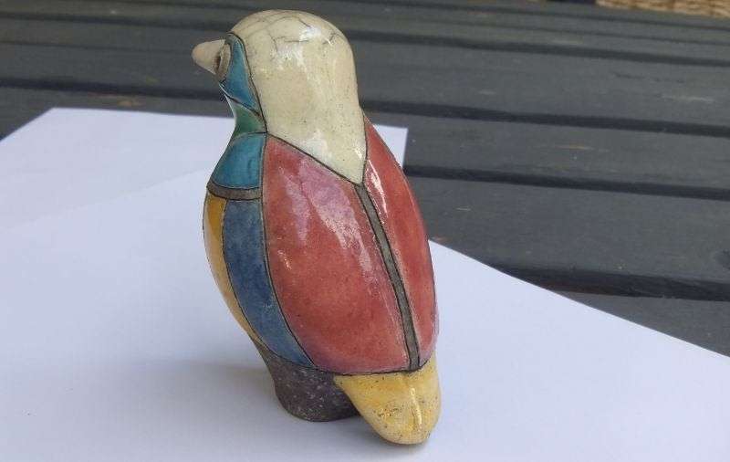 A FABULOUS VINTAGE SOUTH AFRICAN MADE " RAKU POTTERY " BIRD SIGNED ""SP"" IN GREAT CONDITION !!
