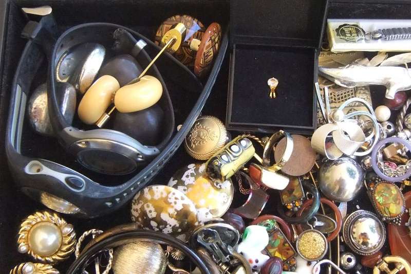 TREASURE TROVE !! A UNIQUE JOBLOT OF BITS AND BOBS FOR THE STEAMPUNK ARTIST OR COLLECTOR !! COOL !!