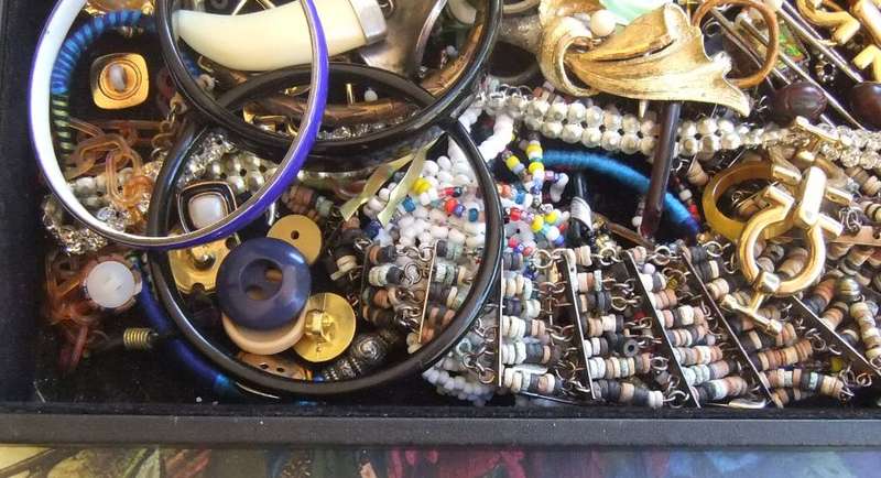 TREASURE TROVE !! A UNIQUE JOBLOT OF BITS AND BOBS FOR THE STEAMPUNK ARTIST OR COLLECTOR !! COOL !!