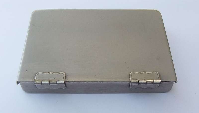 SPARKING !! A TOTALLY COOL VINTAGE PISTOL LIGHTER MARKED "FLY PISTOL" WITH ORIGINAL BOX !! WOW !!