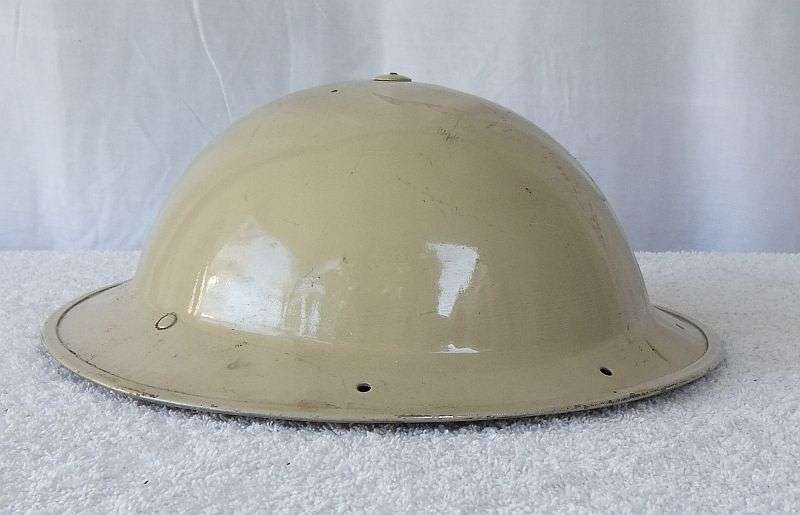 EXCELLENT CONDITION FOR WHAT IT IS AND AGE !! A WW2 SOUTH AFRICAN MKII HELMET DESSERT CAMO !! COOL !