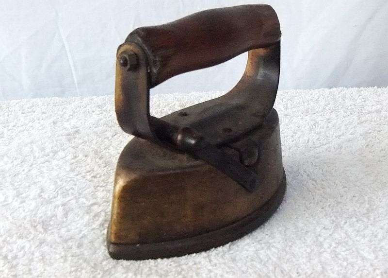 THE BEST LOOKING ANTIQUE ""SAD IRON"" I HAVE EVER SEEN ...REALLY WELL LOOKED AFTER !! MUST HAVE !!