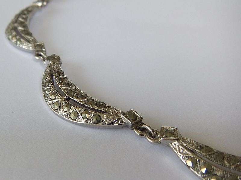 SUPER RARE !! A VINTAGE DESIGNER ""BJL"" NECKLACE - BOHEMIAN JEWELLERS LIMITED !! 1960`S !! WOW !!