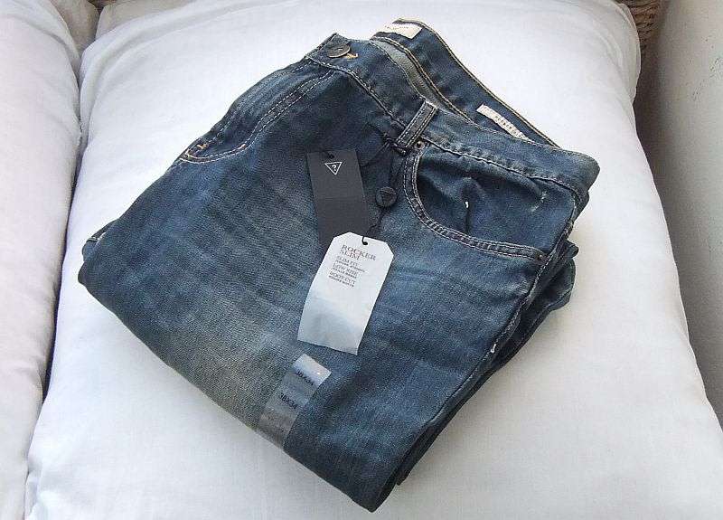 GREAT QUALITY !! A PAIR OF BOOT CUT "ATLAS WASH " GENUINE ""GUESS"" JEANS !! SIZE 38 !! BRAND NEW !!