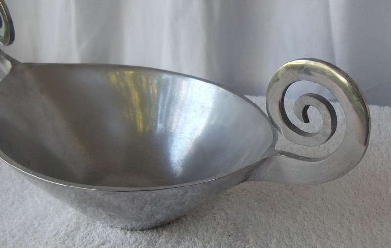 TOO COOL !! A LARGE CARROL BOYES STYLE METAL FRUIT BOWL WITH "SWIRLING" DECORATION !! MUST HAVE !!