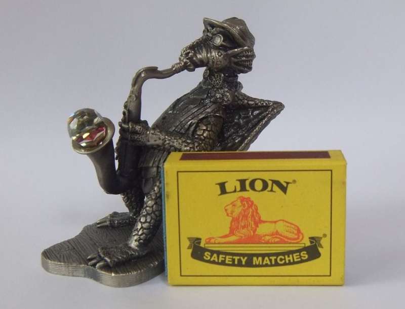 THE COOL DUDE - A PEWTER STATUE DESIGNED BY MARK LOCKER FOR TUDOR MINT - DRAGON PLAYING SAXOPHONE !!