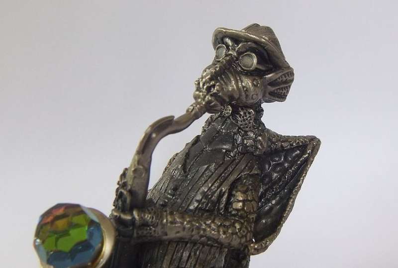 THE COOL DUDE - A PEWTER STATUE DESIGNED BY MARK LOCKER FOR TUDOR MINT - DRAGON PLAYING SAXOPHONE !!