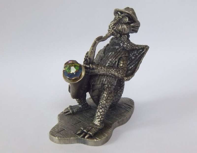 THE COOL DUDE - A PEWTER STATUE DESIGNED BY MARK LOCKER FOR TUDOR MINT - DRAGON PLAYING SAXOPHONE !!