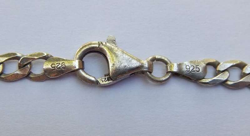 WOW !! A MARVELOUS 61 CM SOLID STERLING SILVER NECKLACE IN GOOD CONDITION !! AWESOME DEAL !!