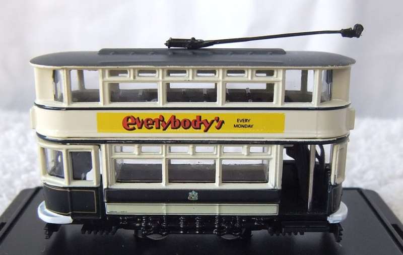 OXFORD DIE CAST VINTAGE MODEL - BIRMINGHAM TRAM - AS NEW WITH SHOWCASE !! FREE COMBINING !!