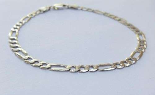 SUPER FIND !! A SOLID STERLING SILVER FIGARO LINK BRACELET IN EXCELLENT CONDITION !! CLEARLY MARKED