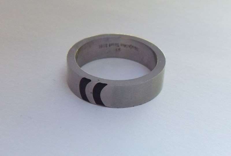 A THICK SOLID QUALITY STAINLESS STEEL RING WITH HALF MOON STRIPES !! FREE COMBINING !!
