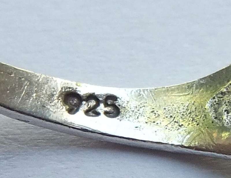 COOL FIND !! A VINTAGE LOOK SOLID STERLING SILVER ""COIN"" RING !! FREE COMBINING !!
