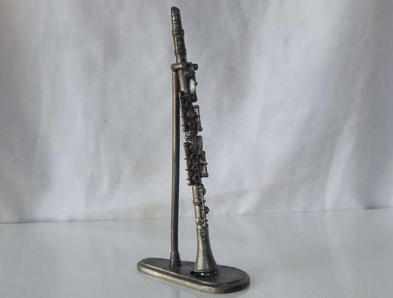 AN AMAZING RARE IN SA HANDCRAFTED SOLID PEWTER MODEL OF A CLARINET WITH STAND !! OUTSTANDING !! WOW