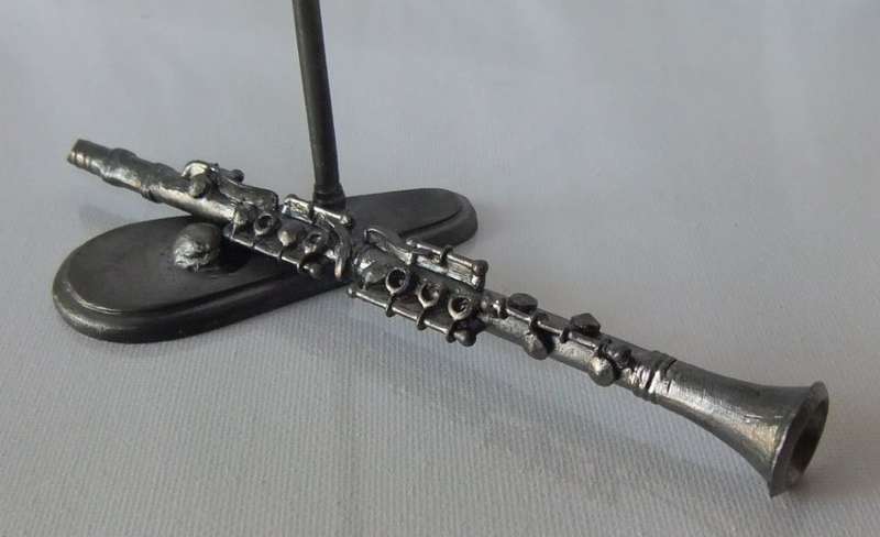 AN AMAZING RARE IN SA HANDCRAFTED SOLID PEWTER MODEL OF A CLARINET WITH STAND !! OUTSTANDING !! WOW