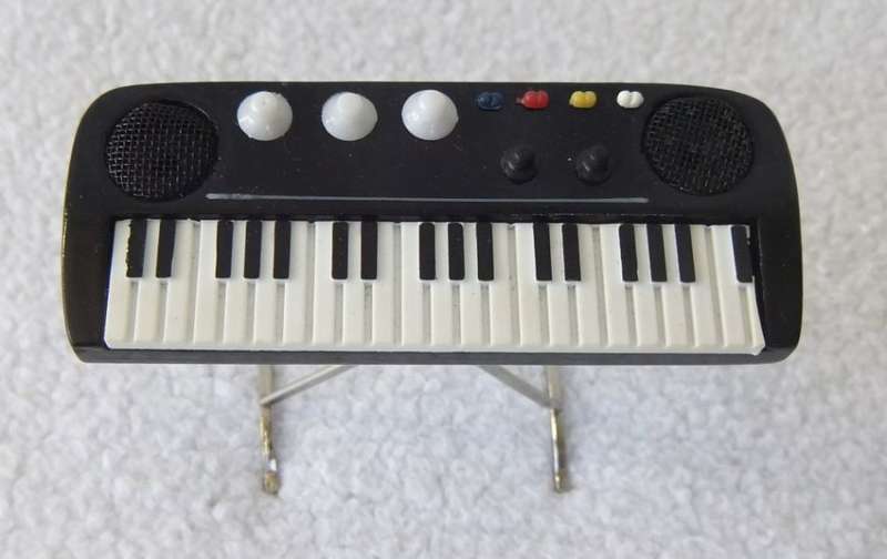 A MODEL OF A KEYBOARD