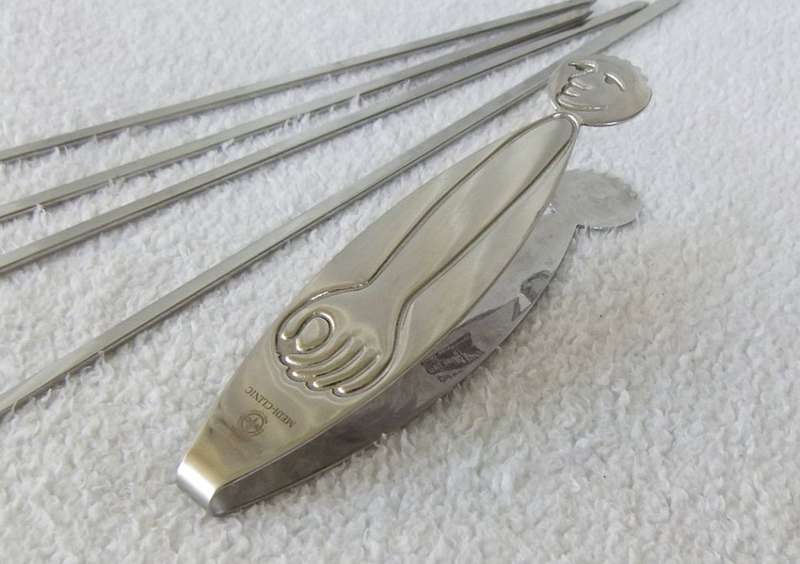 ORIGINAL CARROL BOYES SET OF 4 SKEWERS AND ICE TONGS MADE FOR MEDI CLINIC / CORPORATE GIFTS