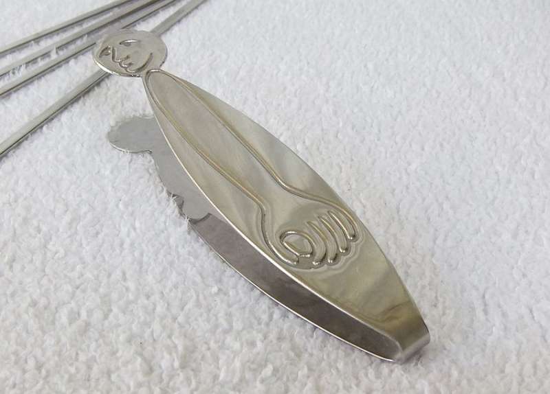 ORIGINAL CARROL BOYES SET OF 4 SKEWERS AND ICE TONGS MADE FOR MEDI CLINIC / CORPORATE GIFTS