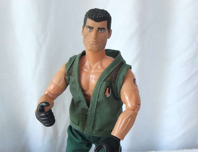 ORIGINAL 1996 ACTION MAN ACTION FIGURE