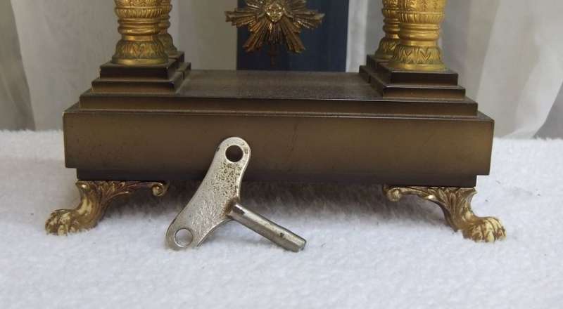 A STUNNING VINTAGE GERMAN 8 DAY MANTEL CLOCK BY SCHMID ...WORKS 100% !! QUALITY MOVEMENT !!