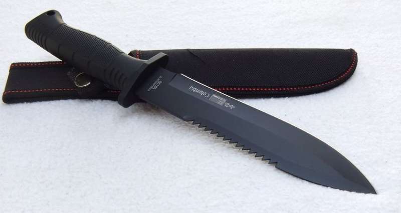 LOW START !! GREAT QUALITY HUNTING KNIFE WITH SHEATH AND RUBBERISED GRIP !! FREE COMBINING !!