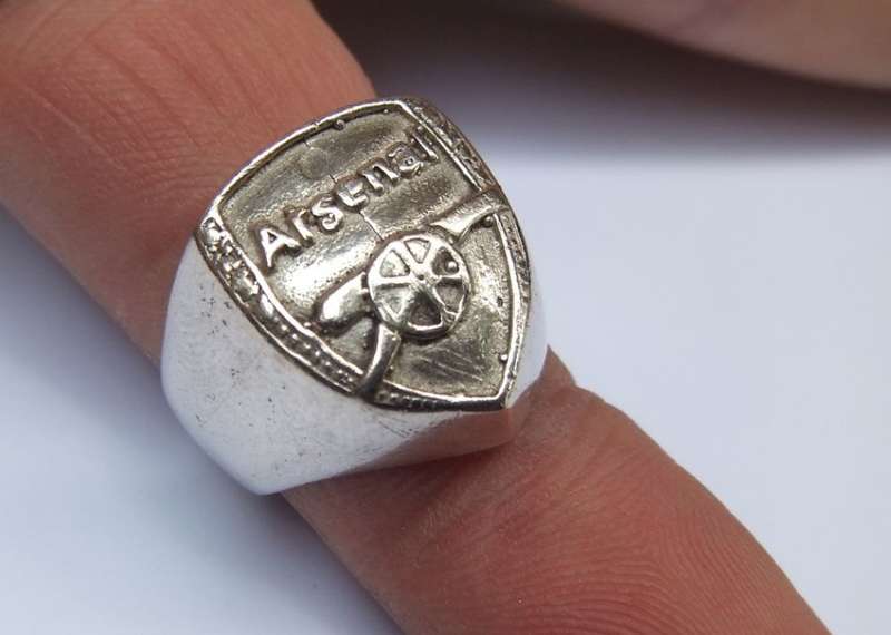SO AWESOME !! A SOLID STERLING SILVER ""ARSENAL"" FOOTBALL CLUB SUPPORTERS RING !! MUST HAVE !!