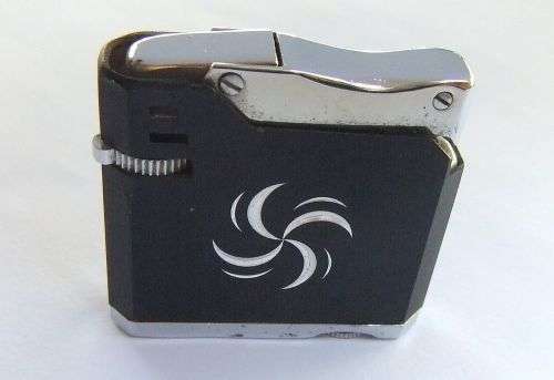 A STYLISH VINTAGE LIGHTER BY MINUET JAPAN IN GREAT COSMETIC CONDITION !! FREE COMBINING !!