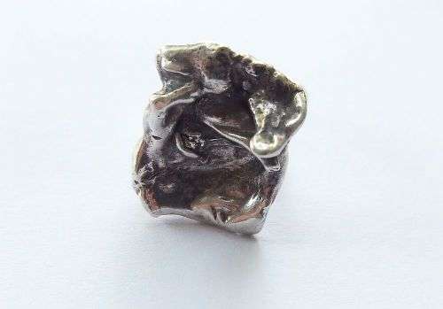 MUST SEE !! REALLY DIFFERENT !! AN ABSTRACT INSPIRED SOLID STERLING SILVER RING !! GOOD QUALITY !!
