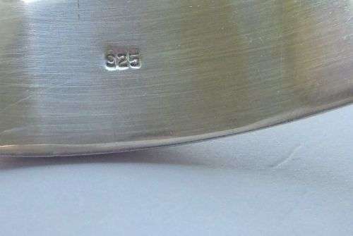 MUST SEE !! AN EXQUISITE STERLING SILVER CUFF BANGLE WITH SAFETY CHAIN AND ENGRAVED DECORATION !!