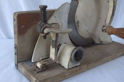 LOOK !! THE COOLEST THING SINCE SLICED BREAD !! A REALLY OLD BREAD SLICER WITH A GERMAN INOX BLADE