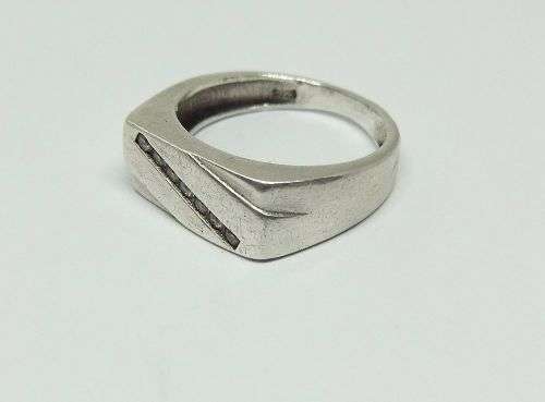 R1 START !! A CLASSY SOLID STERLING SILVER WEDDING RING SET WITH 7 FACETED STONES !! GOOD QUALITY !!