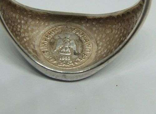 A COOL VINTAGE STYLE SOLID STERLING SILVER ` COIN ` RING IN GOOD CONDITION !! FREE COMBINING !!